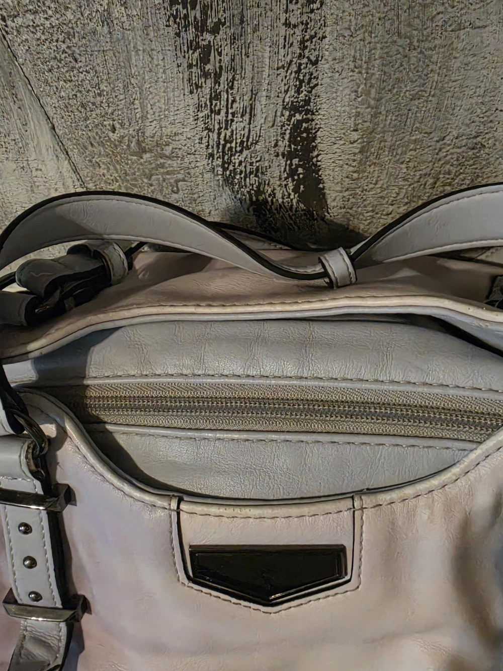 Simply Vera Wang Buena Satchel Bag - Picture 4 of 6